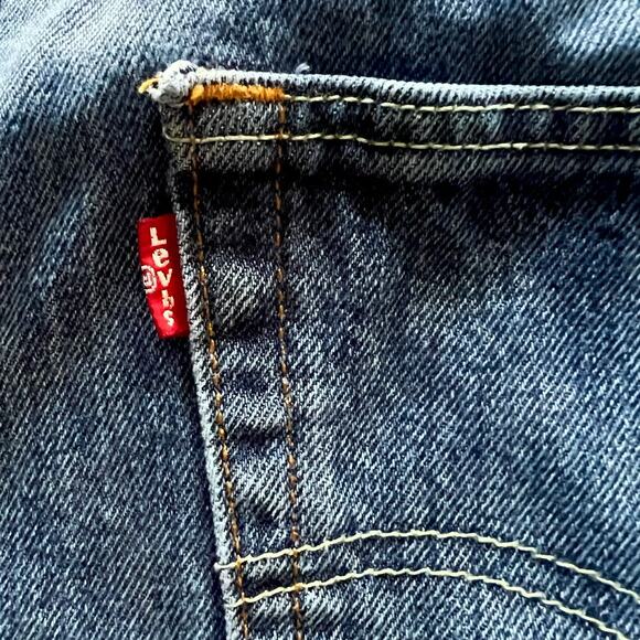 Levi Strauss & Co. Men's Jeans 550 54/30 Big and Tall "Medium Stonewash" - Picture 6 of 8